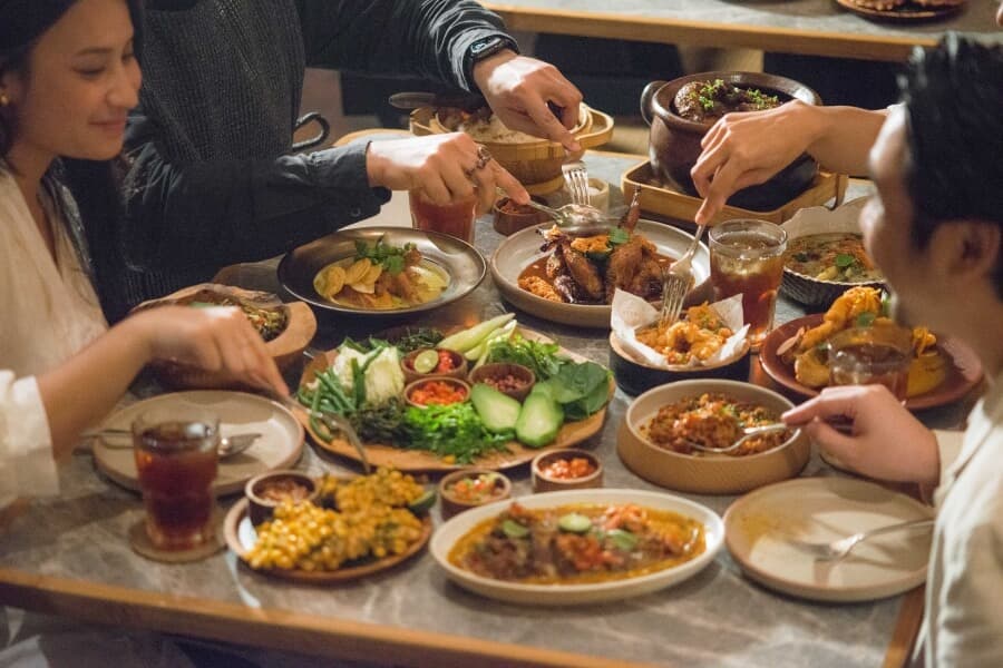 Momen Buka Puasa jadi Lebih Hangat dengan Menu Spesial Ramadan di SEMAJA